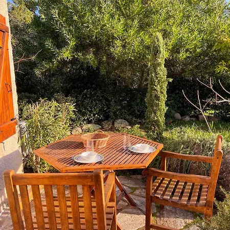 Argentella, Santa Giulia Villa Porto Vecchio