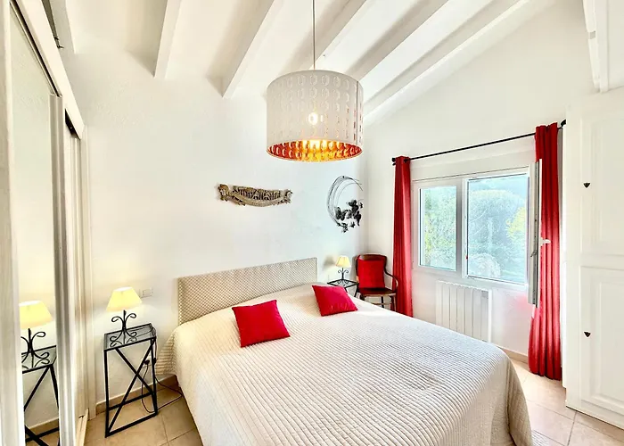 Argentella, Santa Giulia